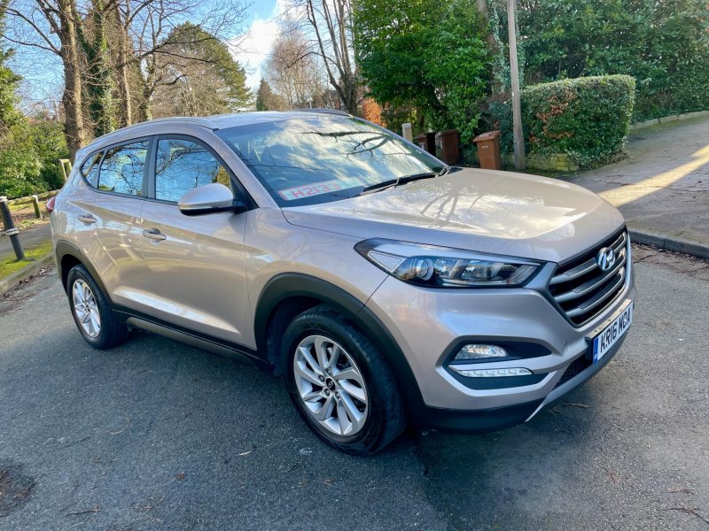 HYUNDAI TUCSON 2.0 CRDi SE Nav Auto 4WD Euro 6 5dr